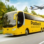 Postbus und Lufthansa-Flugzeug