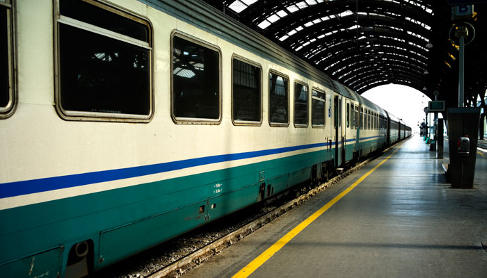 Bahnsteig Italien Zug