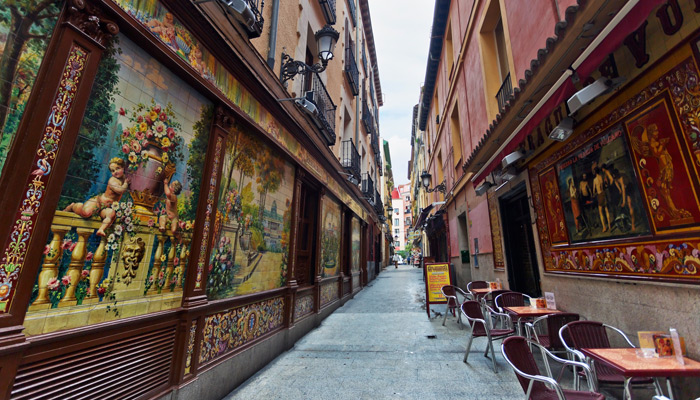 Traditionelle kleine Cafés in Madrid