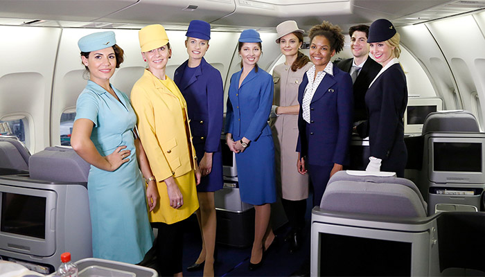 Lufthansa-Stewardessen
