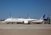 United Airlines B787-10 Dreamliner am Flughafen Frankfurt. Foto: Fraport Sabine Eder